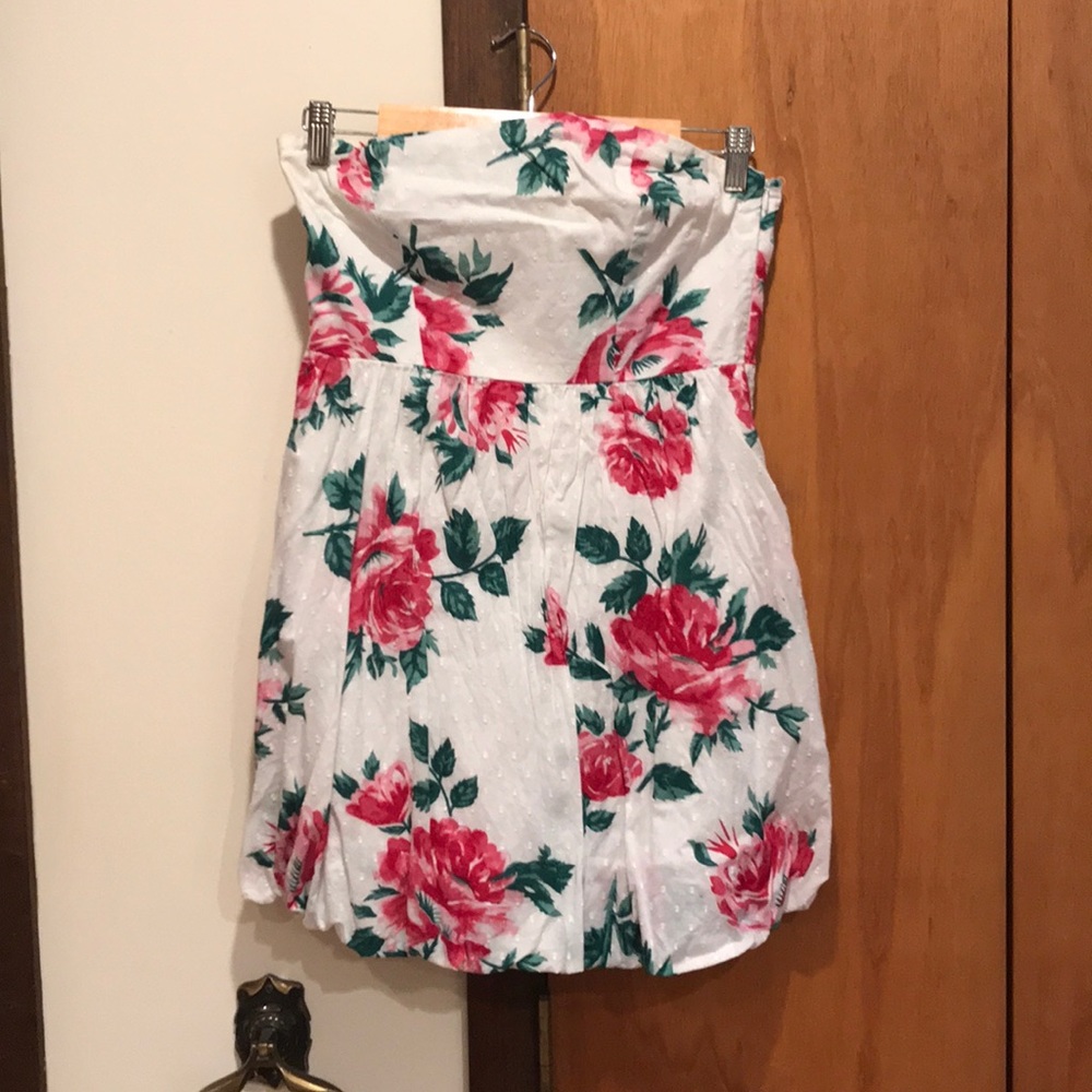 Floral Strapless Dress with Pockets